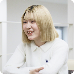 西尾さん（2年次に編入学）